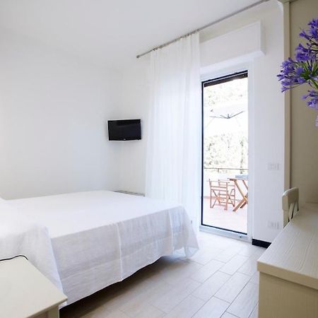 Via Sant'Anna Bed and Breakfast Λεβάντο Εξωτερικό φωτογραφία